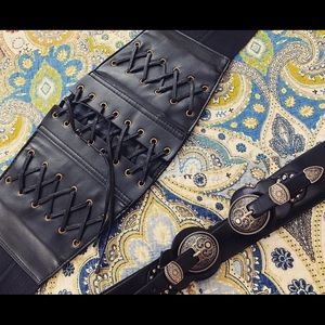 Black waist corset & black double buckle belt lot